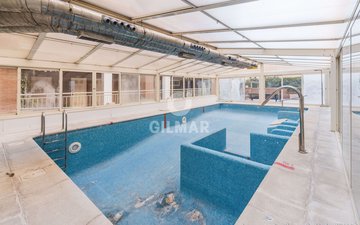 Property slide 32