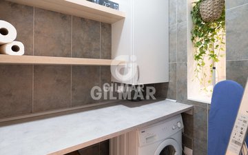 Property slide 32