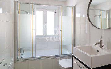Property slide 16