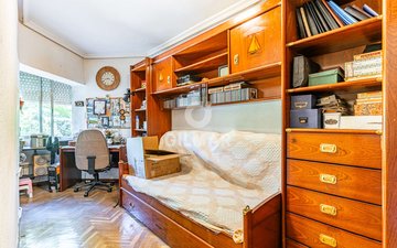 Property slide 16