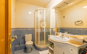 Property slide 25
