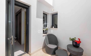 Property slide 16