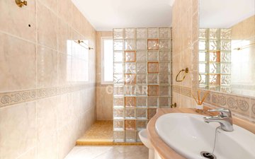 Property slide 24