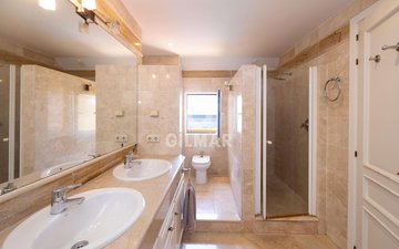 Property slide 48