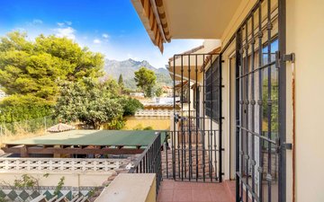 Property slide 19