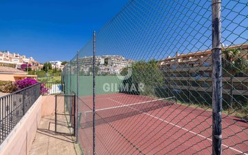 Property slide 44