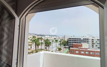 Property slide 10