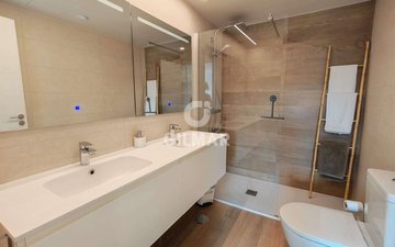 Property slide 19