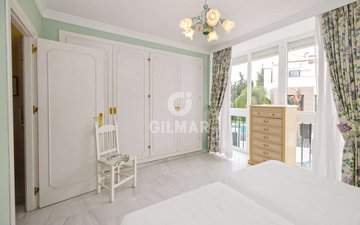 Property slide 25
