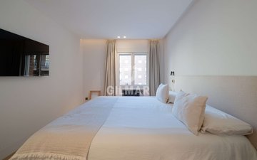 Property slide 40