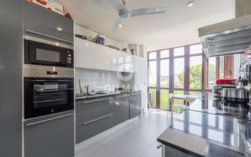 Property slide 21