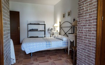 Property slide 21