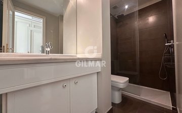 Property slide 32