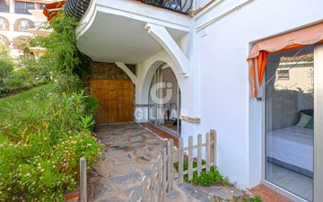 Property slide 25