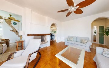Property slide 14