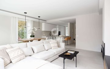 Property slide 17