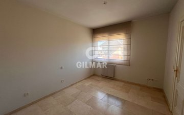 Property slide 39