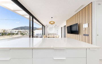 Property slide 10