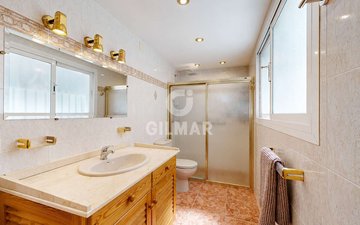 Property slide 22