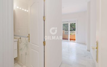 Property slide 25