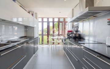 Property slide 22