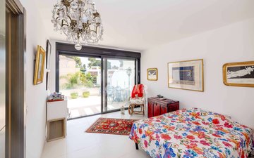 Property slide 20