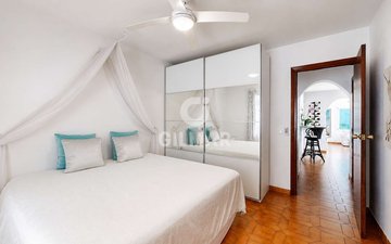 Property slide 25