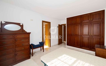 Property slide 22