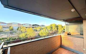 Property slide 16