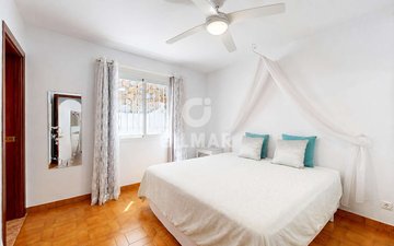 Property slide 24