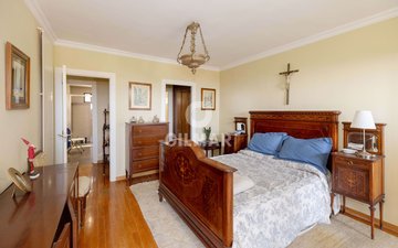 Property slide 46