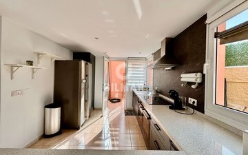 Property slide 18