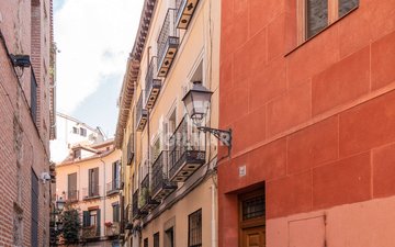 Property slide 30