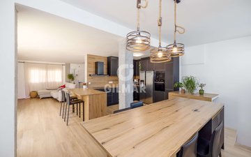 Property slide 21