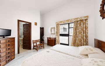 Property slide 16