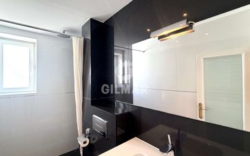 Property slide 22