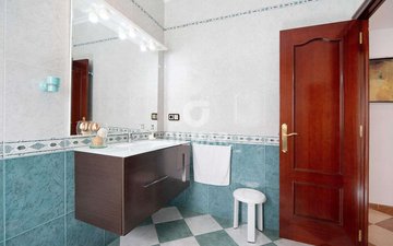 Property slide 17
