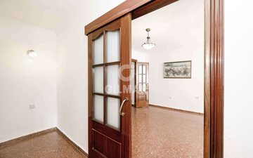 Property slide 22