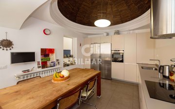Property slide 48