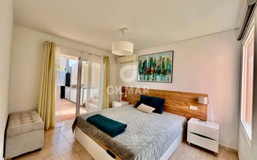 Property slide 25