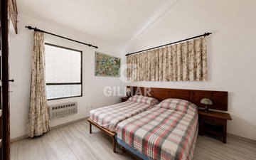Property slide 20