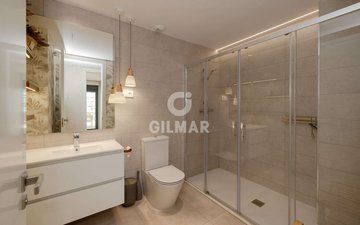 Property slide 32