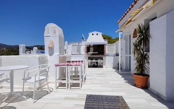 Property slide 24