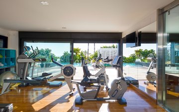 Property slide 18