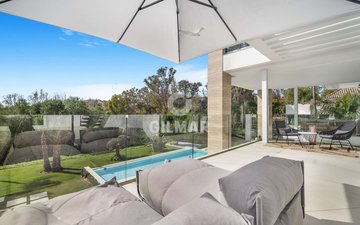 Property slide 32