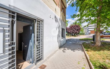 Property slide 21