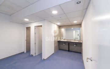 Property slide 18