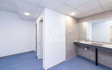 Property slide 16