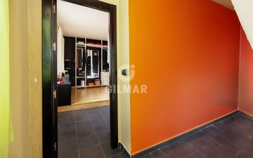 Property slide 40