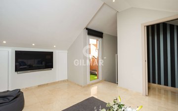 Property slide 24